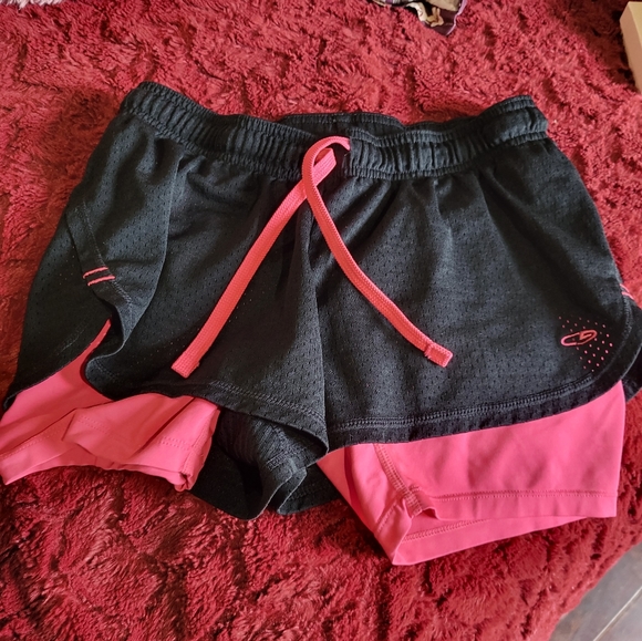 Champion shorts with spandex underneath attached - Picture 1 of 6